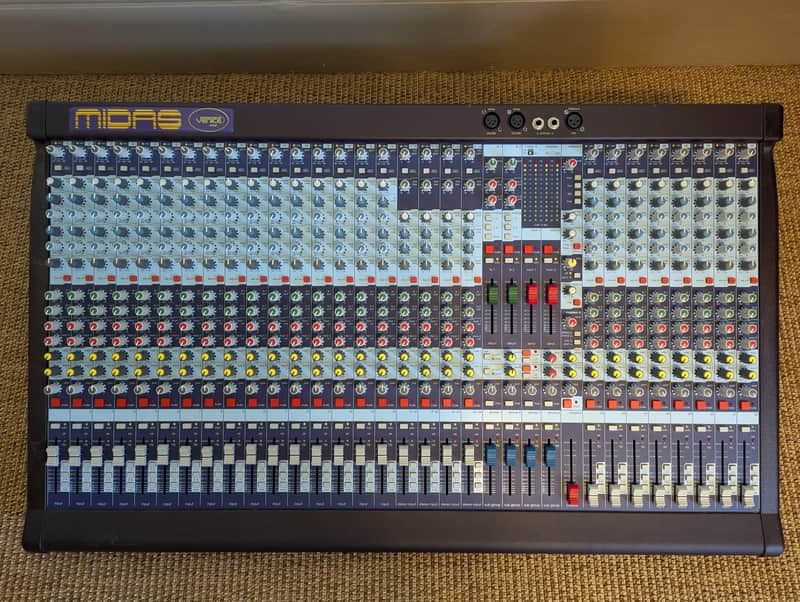 Midas Venice 320 32-Channel / 46-Input Mixing Console 2001 - 2010 - Blue