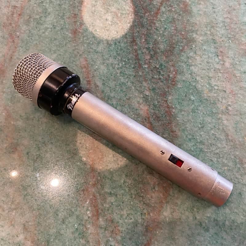 Fender F-540 by AKG - Dynamic Microphone 1960s