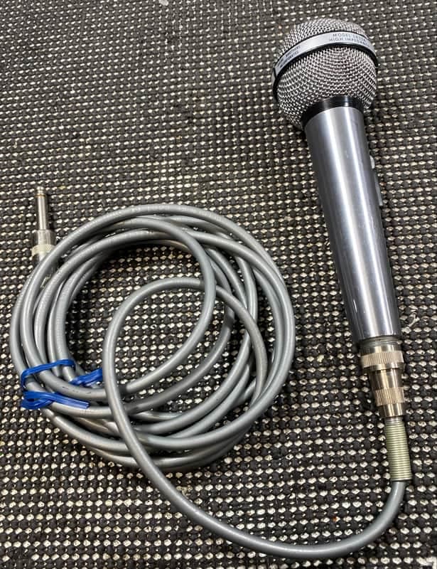 Shure 585SA