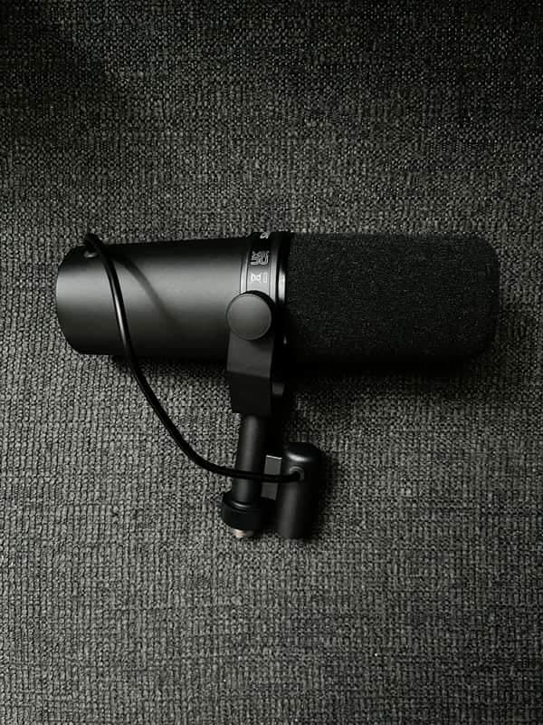 Shure SM7B Cardioid Dynamic Microphone 2001 - Present - Black