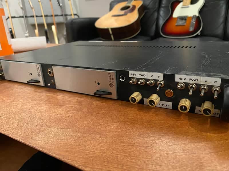 Telefunken V672/2 Black / Silver