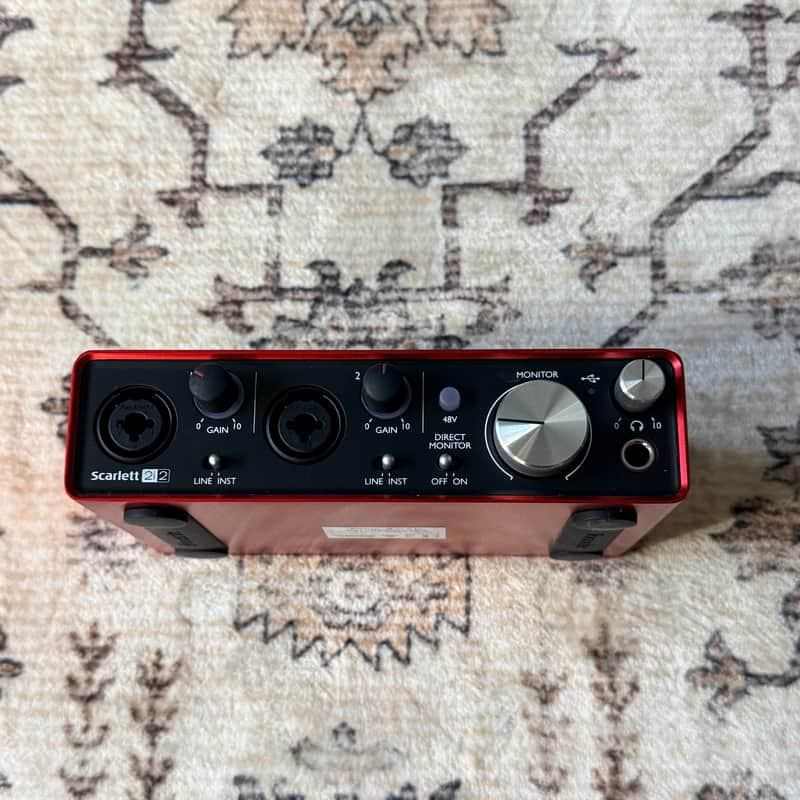 Focusrite Scarlett 2i2 2nd Gen USB Audio Interface 2016 - 2018 - Red / Black