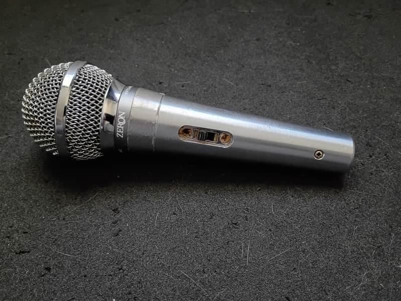 Zeron Model 9242 Unidirectional Dynamic Microphone RARE Vintage 1970s MIJ Mic