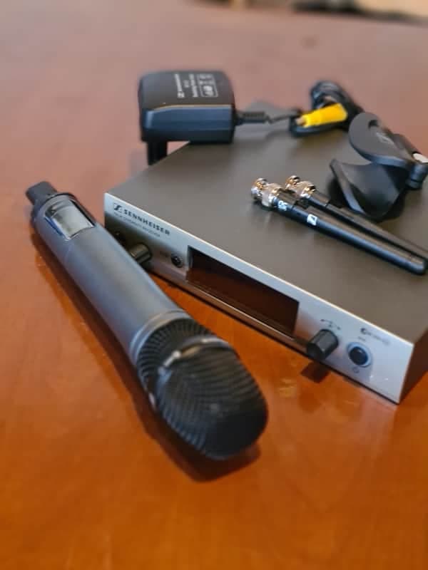 Sennheiser Sennheiser EM 300 G3 True Diversity + SKM 300 G3 | 823–865 MHz