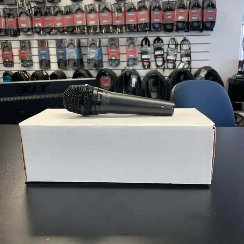 Shure PGA 57 Microphone