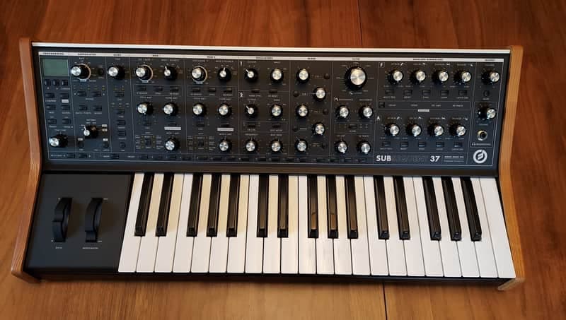 Moog Subsequent 37 Analog Synth 2017 - Present - Black