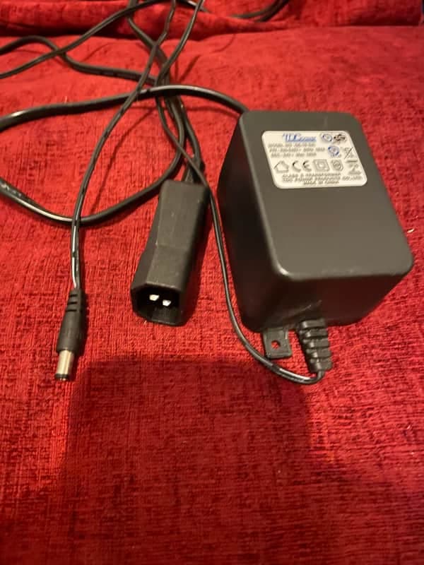 2 x Warm Audio WaTB12 Tone Beast Wall Warts (IEC13) 24V