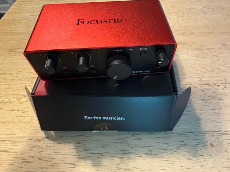 Focusrite Scarlett Solo 4th Gen USB Audio Interface 2023 - Present - Red