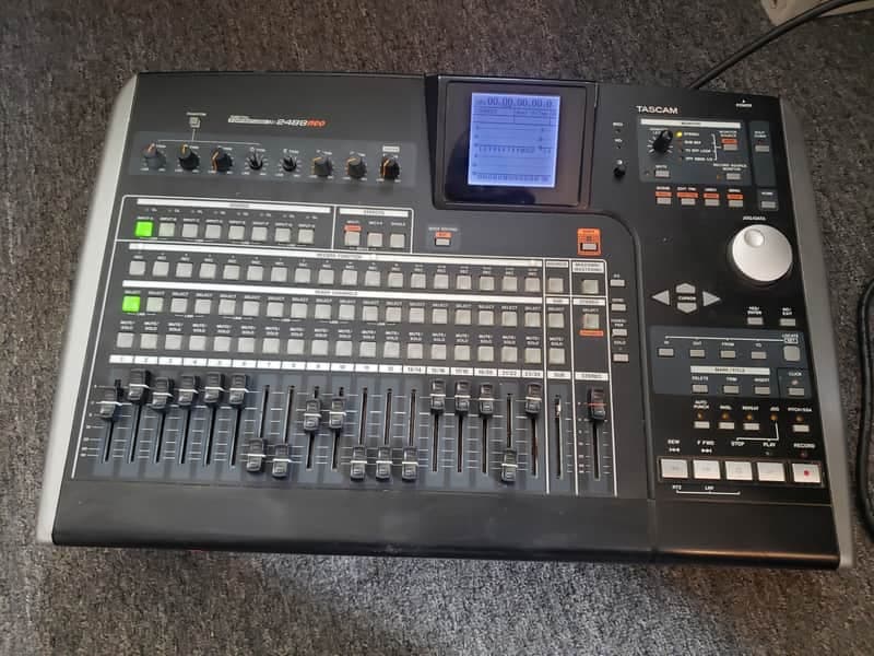 TASCAM 2488neo Digital Portastudio 24-Track Digital Recorder 2010s - Black