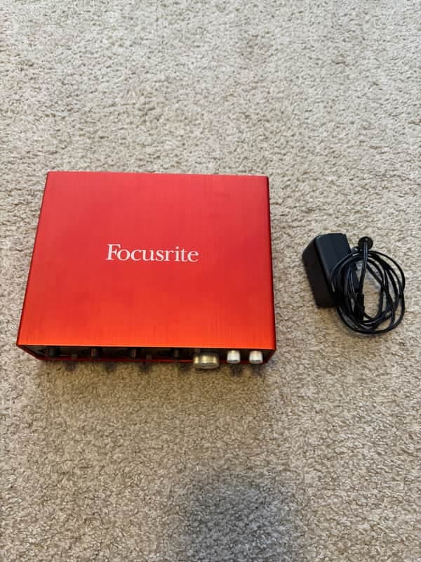 Focusrite Scarlett 18i8 2nd Gen USB Audio Interface 2016 - 2018 - Red / Black