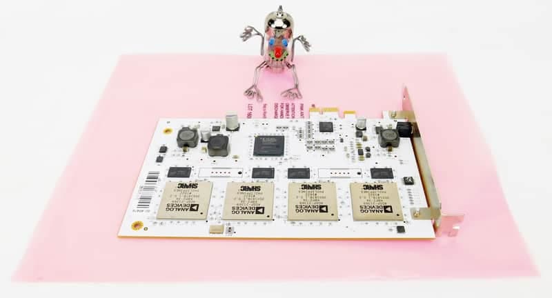 Universal Audio UAD-2 Quad Core PCIe + Plugin Bundle + 1.5Jahre Garantie