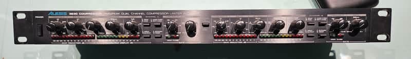 Alesis 3630 Dual-Channel Compressor / Limiter with Gate 1990s - Black