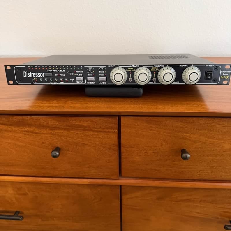 Empirical Labs EL8-X Distressor with British Mode 2010s
