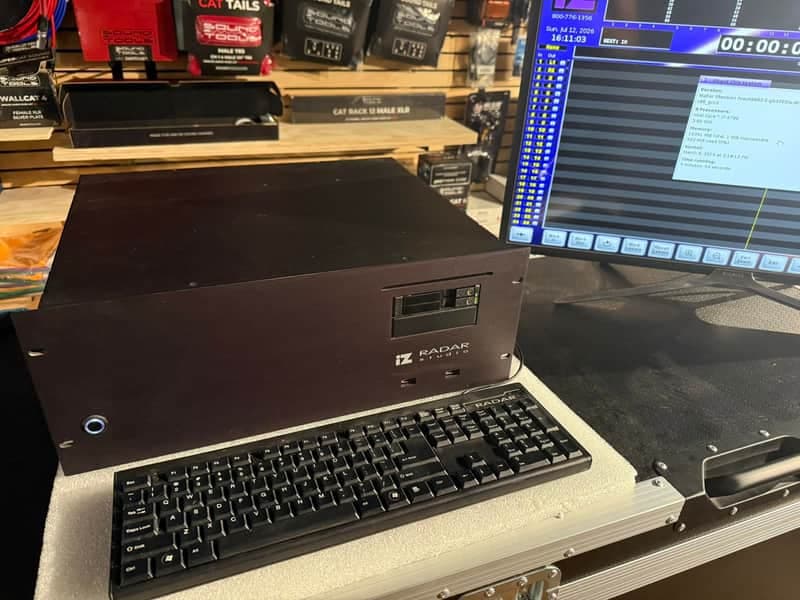 IZ Technology Radar Studio with 16 channels Ultra Nyquist Converters