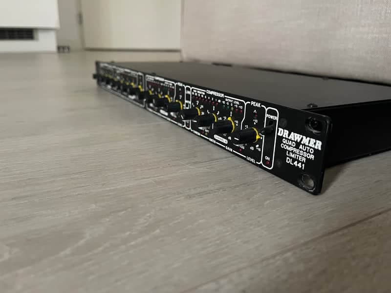 Drawmer DL441 Quad Auto Compressor Limiter 2010s - Black