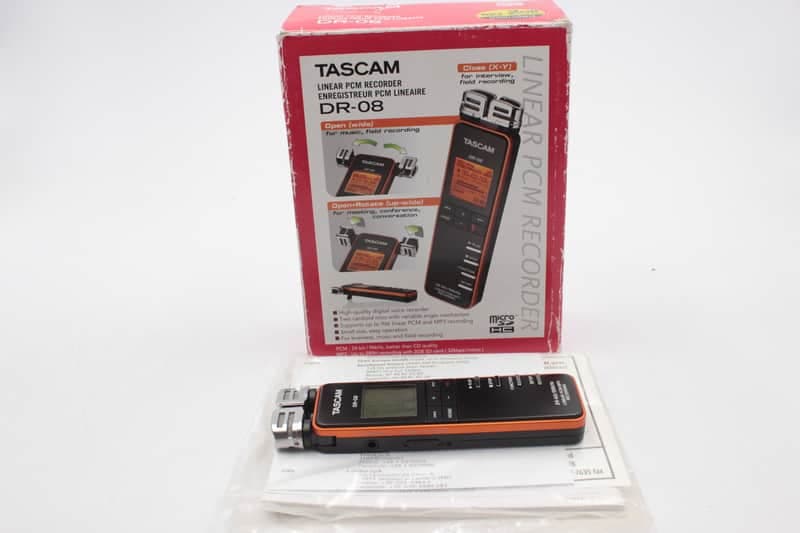 TASCAM DR-08 COMPACT RECORDER LINEAR PCM/MP3 RECORDING TESTED WORKING IN BOX