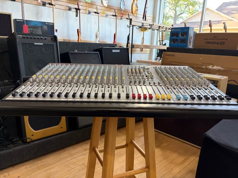 Allen & Heath GL2400-24 4-Group 24-Channel Mixing Console - Gray