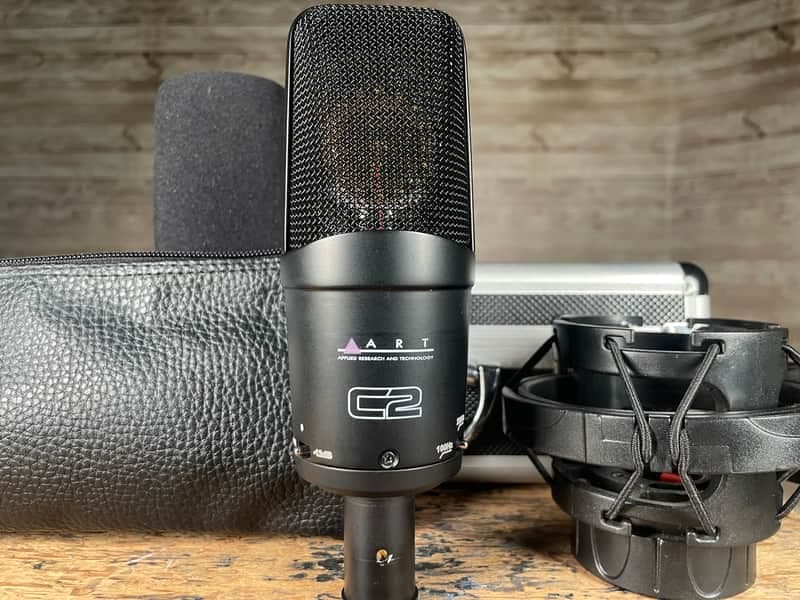 ART C2 Large Diaphragm Condenser Mic with Hardshell Case
