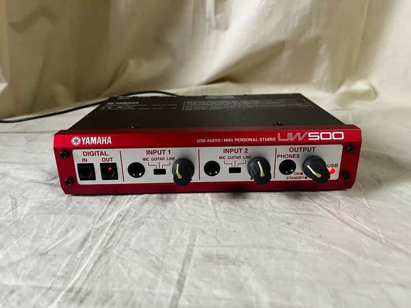 Yamaha UW500 USB Audio/MIDI Interface / power supply