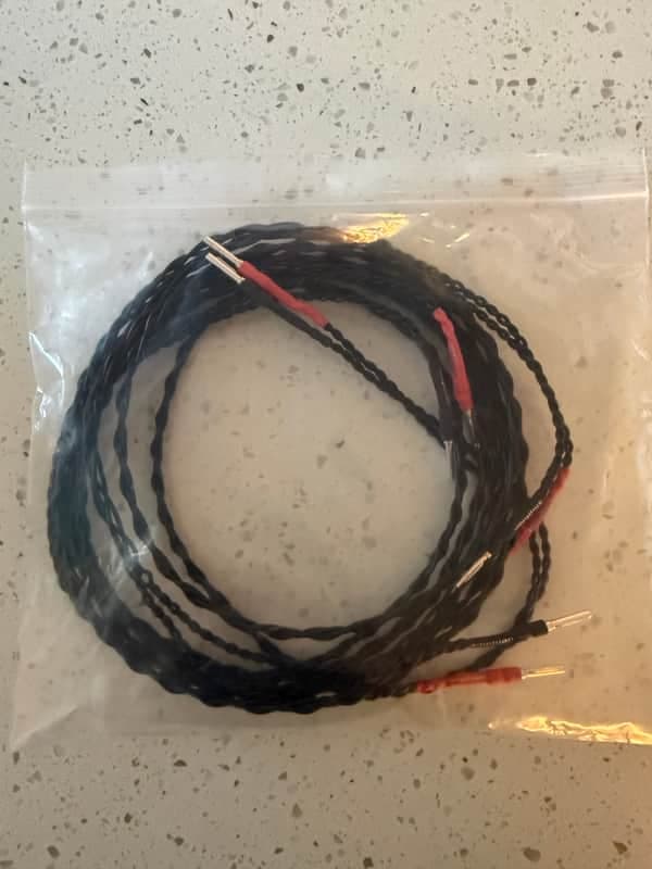 Amphion 8ft Cables
