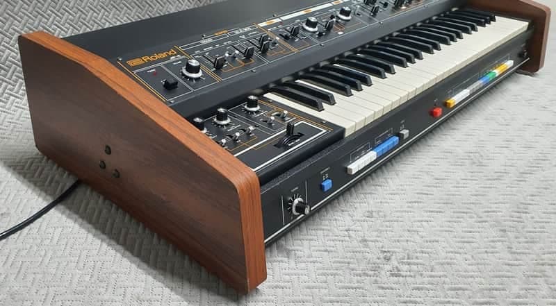 Roland Jupiter 4 ✅MIDI upgrade optional ✅ Legendary early Compunicator Synth ✅ Raw & Screaming 70s Analog Power ✅ Fully Checked & Cleaned ✅ Iconic Thick Chorus Engine ✅ Worldwide Shipping - Roland Jupiter 4