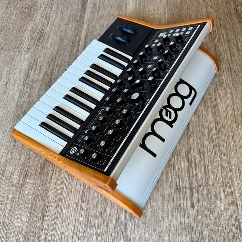 Moog Subsequent 25 Analog Synth 2020 - Present - Black