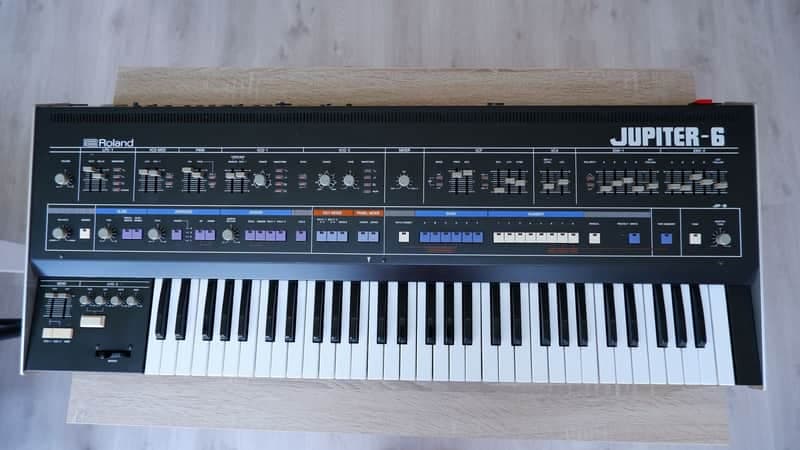 Roland Jupiter 6 61-Key Synthesizer Black