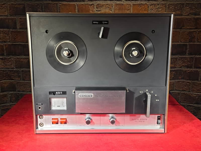Sony TC-252D Reel-To-Reel Tapecorder