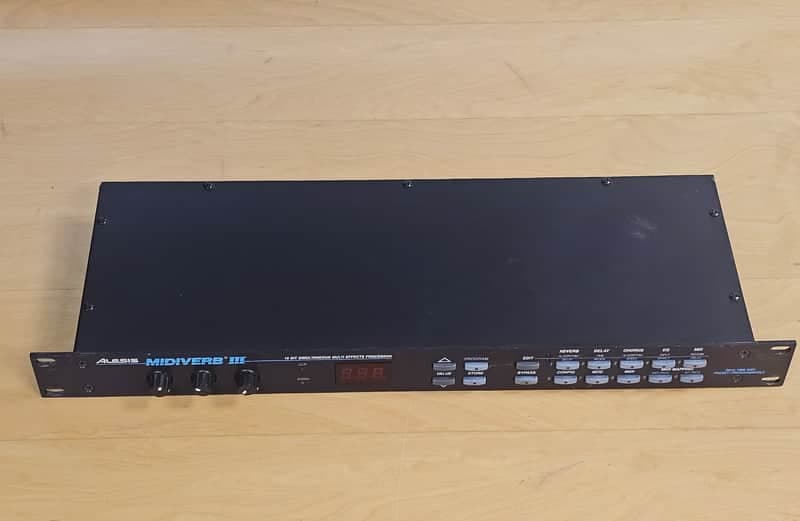 Alesis MidiVerb III 16-Bit Digital Multi Effects Processor – Vintage Rack Unit