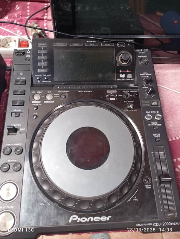 Pioneer CDJ-2000NXS2 Professional Multi Player 2010s - Black