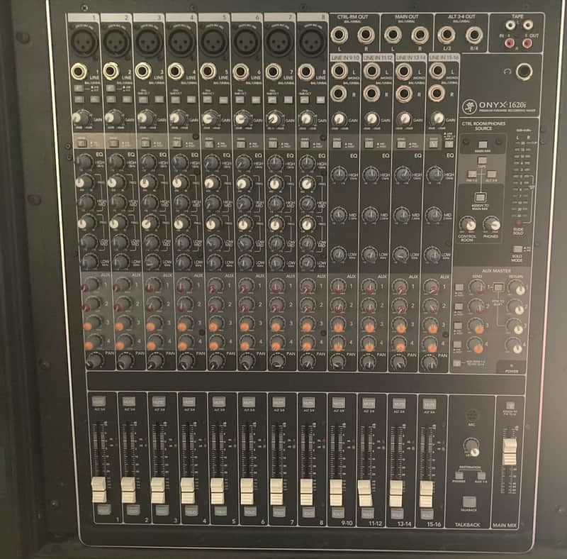 Mackie Onyx 1620i 16-Channel Analog Mixer with 16x2 FireWire Interface, Onyx Preamps, Perkins EQ