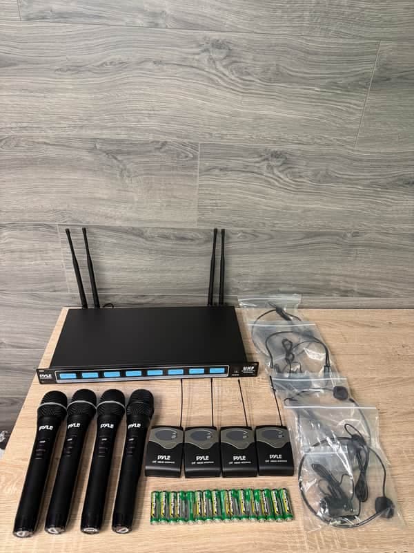 Pyle 8-Ch Wireless Mic System, 600ft Range, 4 Handheld & 4 Headset Mics #3313