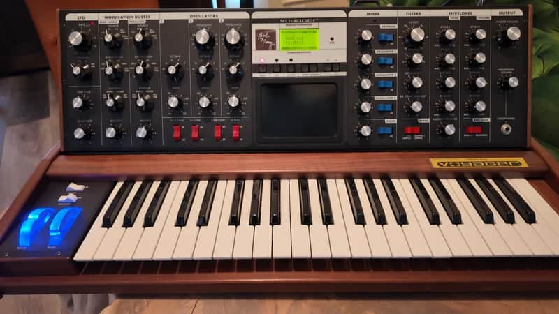 Moog Minimoog Voyager Signature Edition 44-Key Monophonic Synthesizer 2002 - Cherry Cabinet