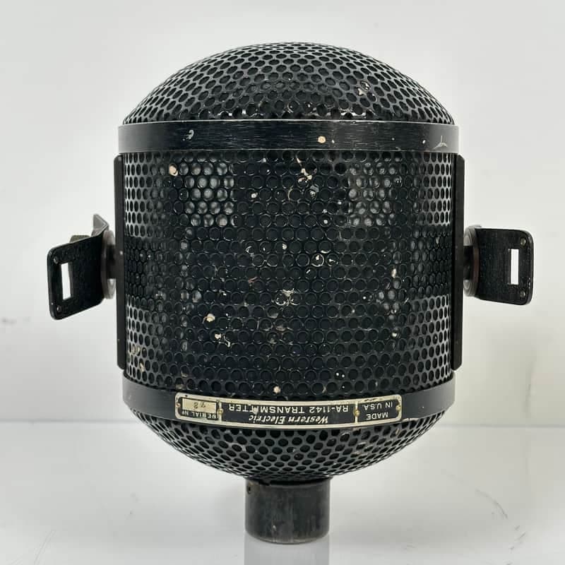Western Electric RA-1142 Transmitter Multipattern Ribbon / Dynamic Microphone