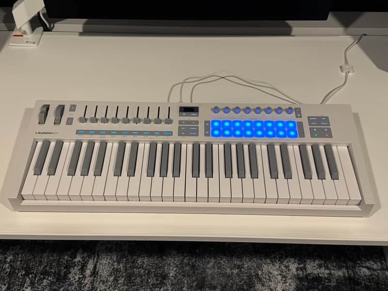 Novation Launchkey 49 MKIV MIDI Keyboard Controller 2025 - Present - White