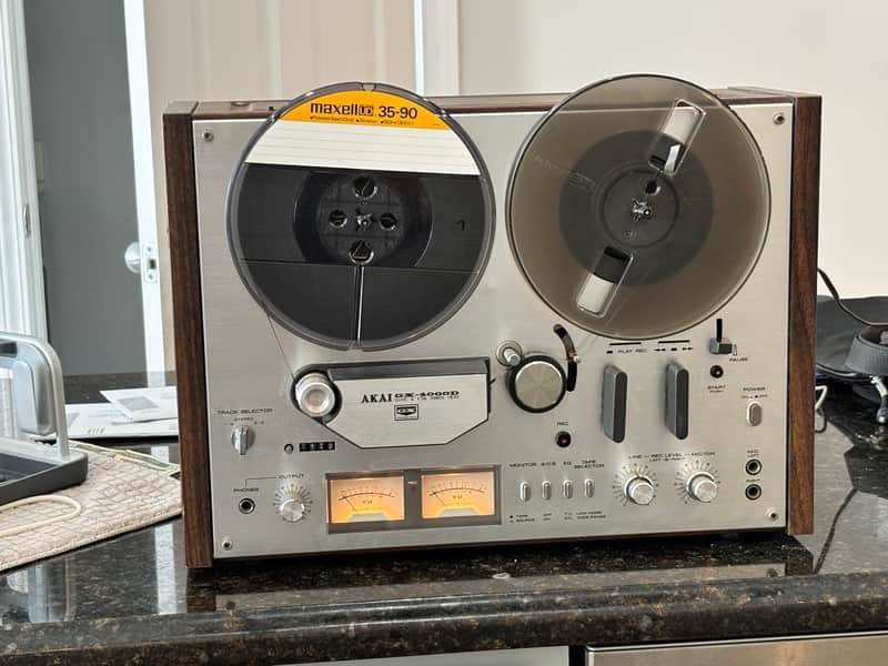 Akai GX-4000D 1/4" 4-Track 2-Channel Tape Recorder 1978 - 1985 - Silver