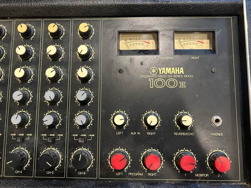 Yamaha EM-100 II.. 6 Channel Mixer, Power Amp, Classic mixer.