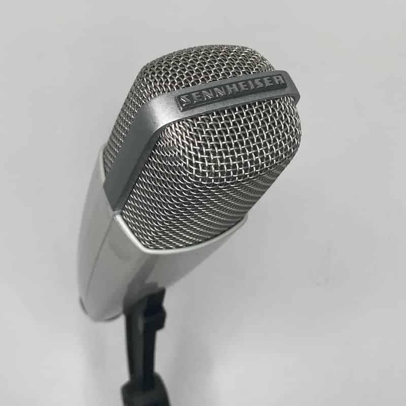 REFURBISHED MD 421-2 Cardioid Dynamic Microphone 1960s - 1980s - White