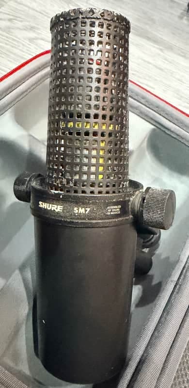 Shure SM7 Cardioid Dynamic Microphone 1980s