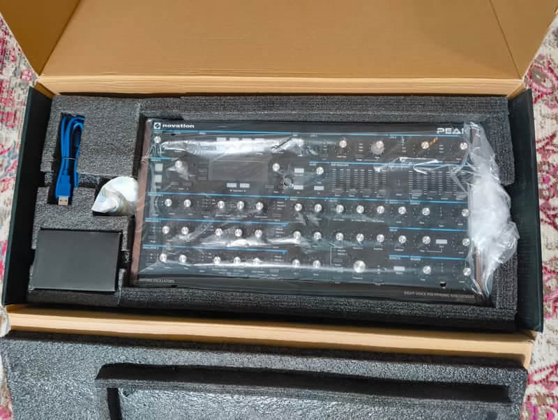 Novation Peak 8-Voice Desktop Synthesizer 2017 - Present - Black