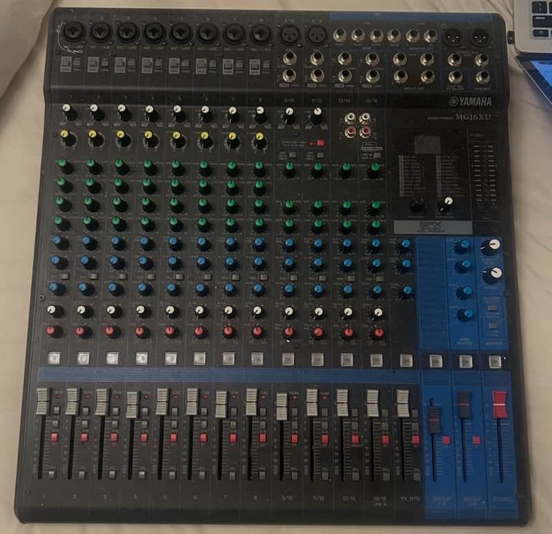 Yamaha MG16XU 16 Channel Analog Mixer