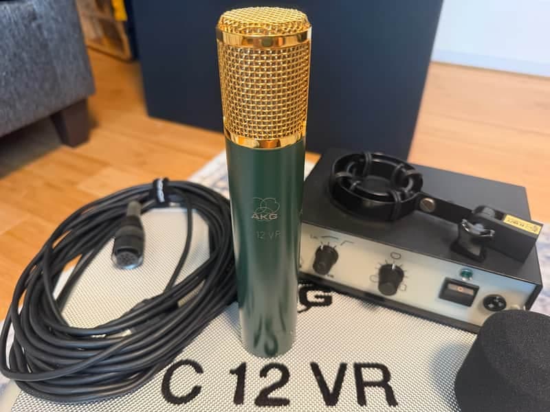 AKG C12 VR Large-diaphragm Tube Condenser Microphone