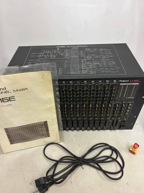 Roland M-16E Analog Mixer