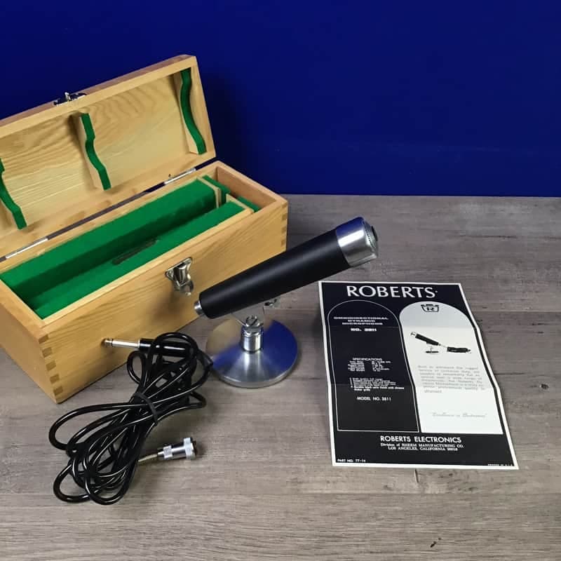 Vintage RARE 1960's Roberts No 3811 dynamic microphone black High Z w accessories