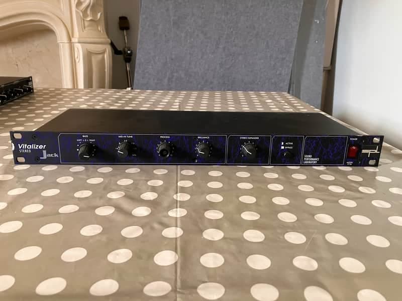SPL 9736 Stereo Vitalizer Jack Signal Processor 1997 - 2003 - Black w/ Blue Lightning