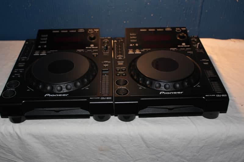 (2) Pioneer CDJ-900 CDJ Pro DJ Player Turntables
