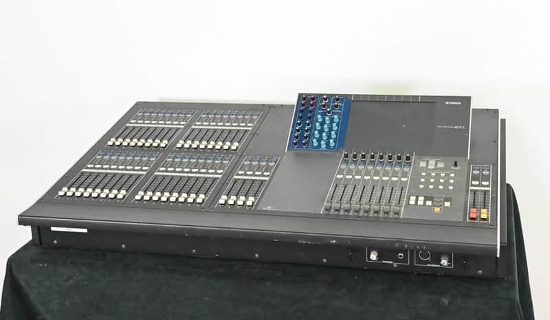 Yamaha M7CL-32 32-Channel Digital Audio Mixing Console CG01KBF *ASK FOR SHIPPING*