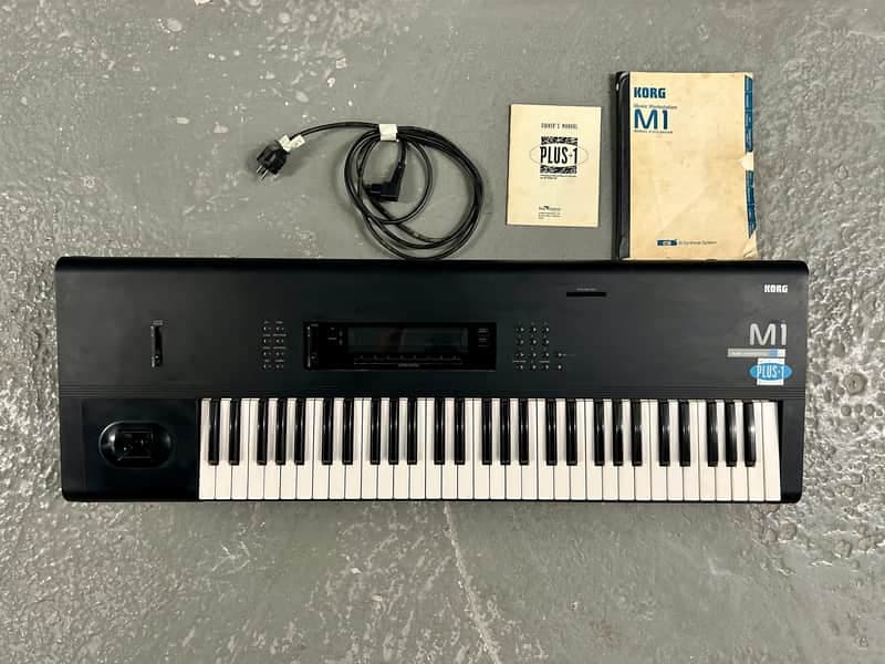 Korg M1 Plus 1 very rare Invision option