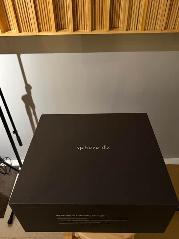 Universal Audio Sphere DLX Large Diaphragm Modeling Microphone 2023 - Present - Black