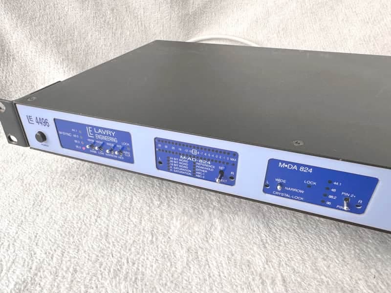 Lavry blue 4496-4 2chAD 2chDA Converter